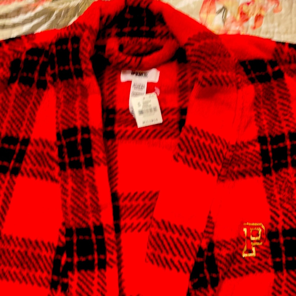 New Victoria's Secret Pink Red/Black Plaid Robe
